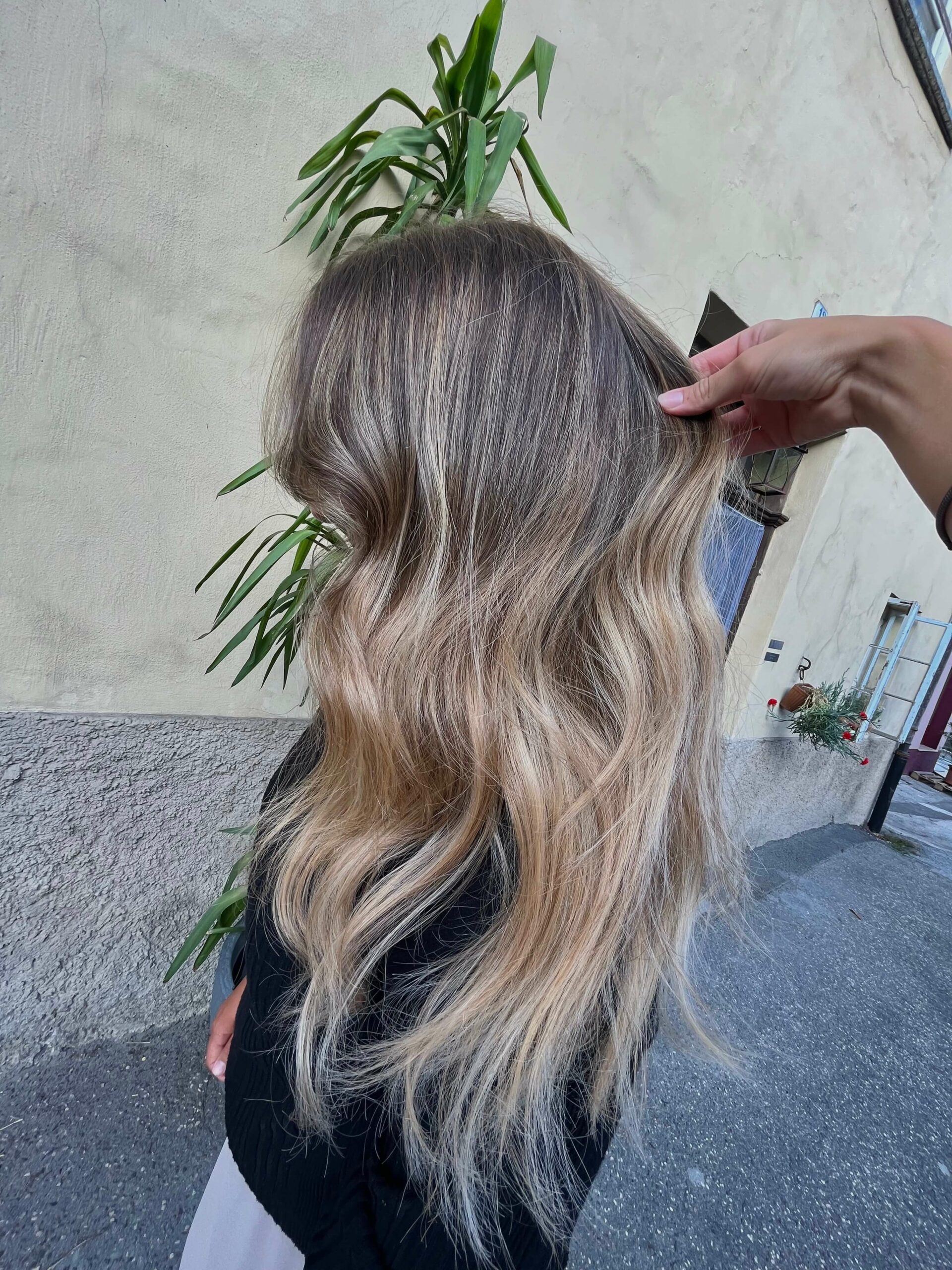 blonde standard balayage